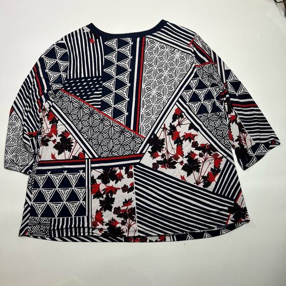 Susan Graver Top Womens 2X Geometric Liquid Knit Stretch Blouse Red Blue 3/4 - Picture 6 of 6